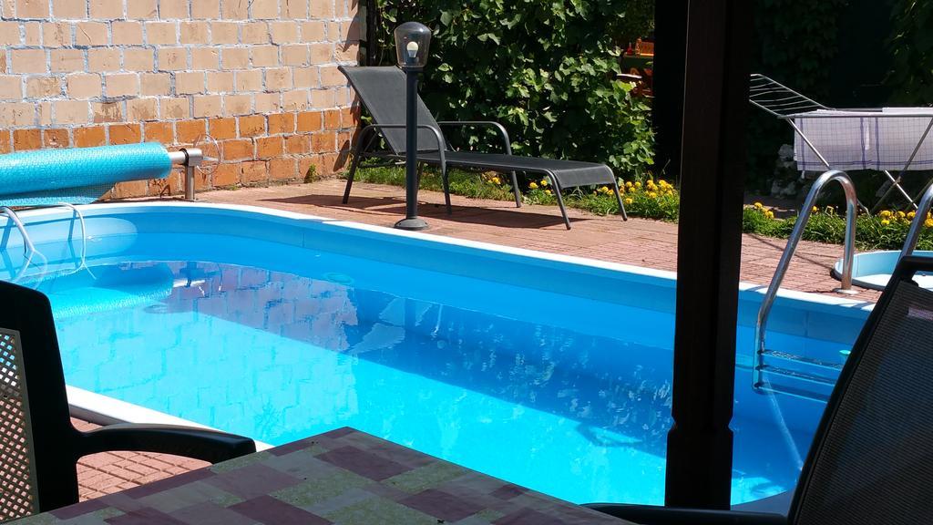 Pension Tip-Top Târgu-Mureş Exteriör bild